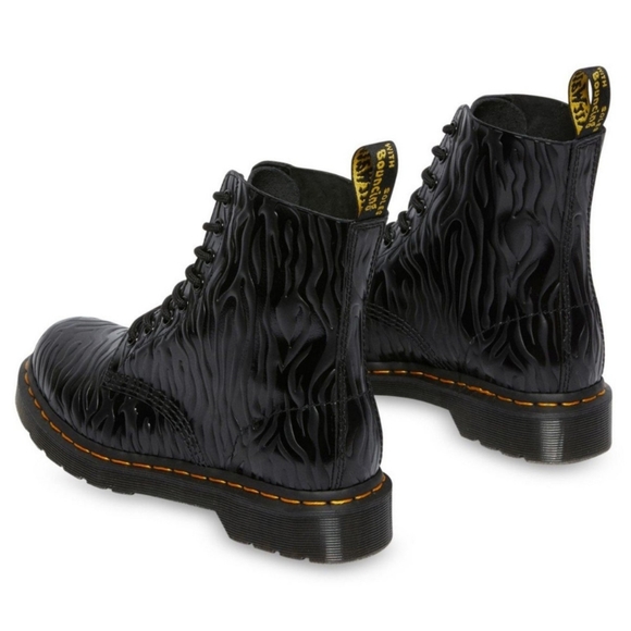Dr. Martens Black 1460 Pascal Zebra Emboss Boot UK 4 - Picture 9 of 11